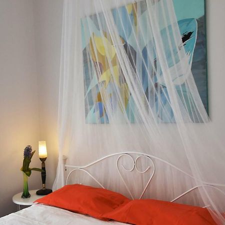 Appartamento Artist'S Lovely Nest Under The Shadow Of The Parthenon Atene Esterno foto