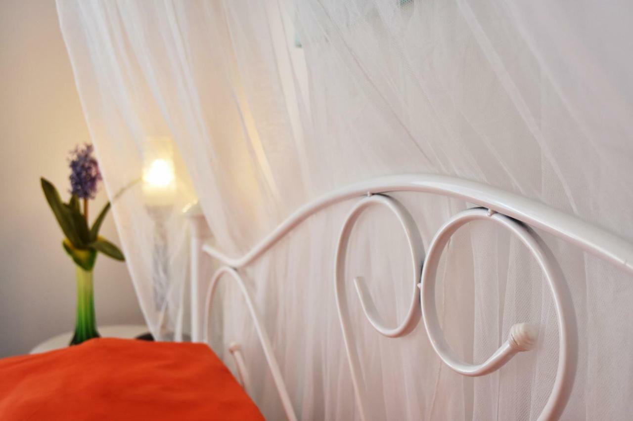 Appartamento Artist'S Lovely Nest Under The Shadow Of The Parthenon Atene Esterno foto